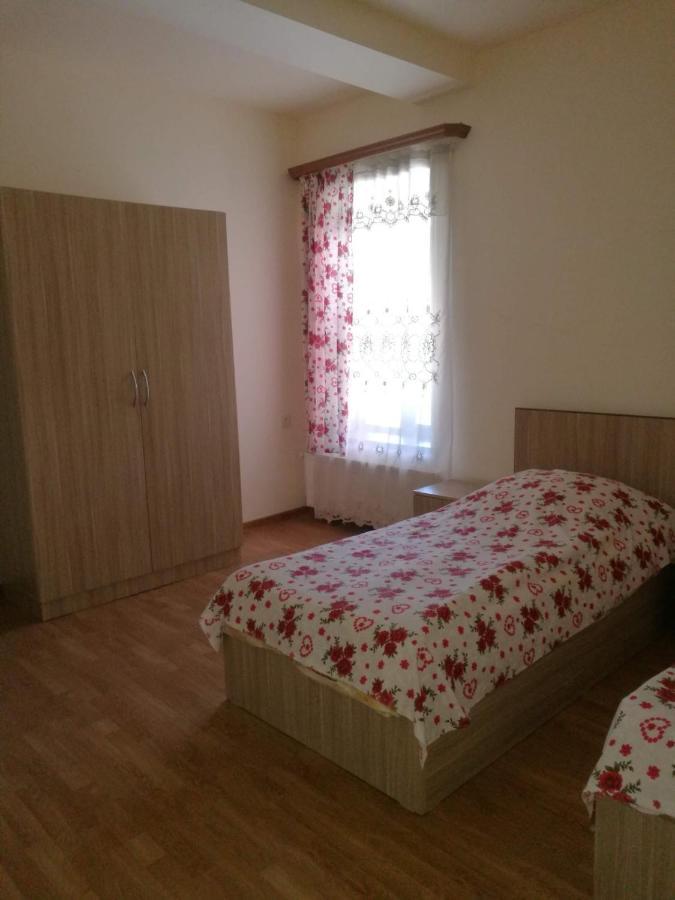 Artyomi Toon Apartment Дилиян Екстериор снимка